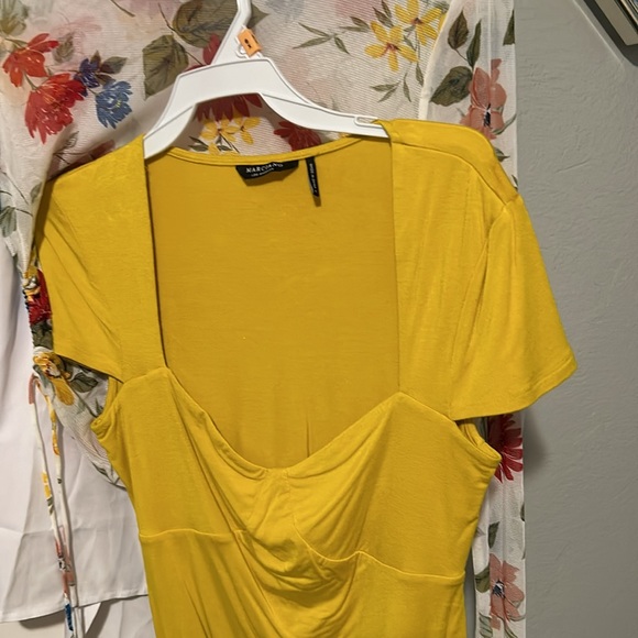 Yellow - Picture 5 of 6